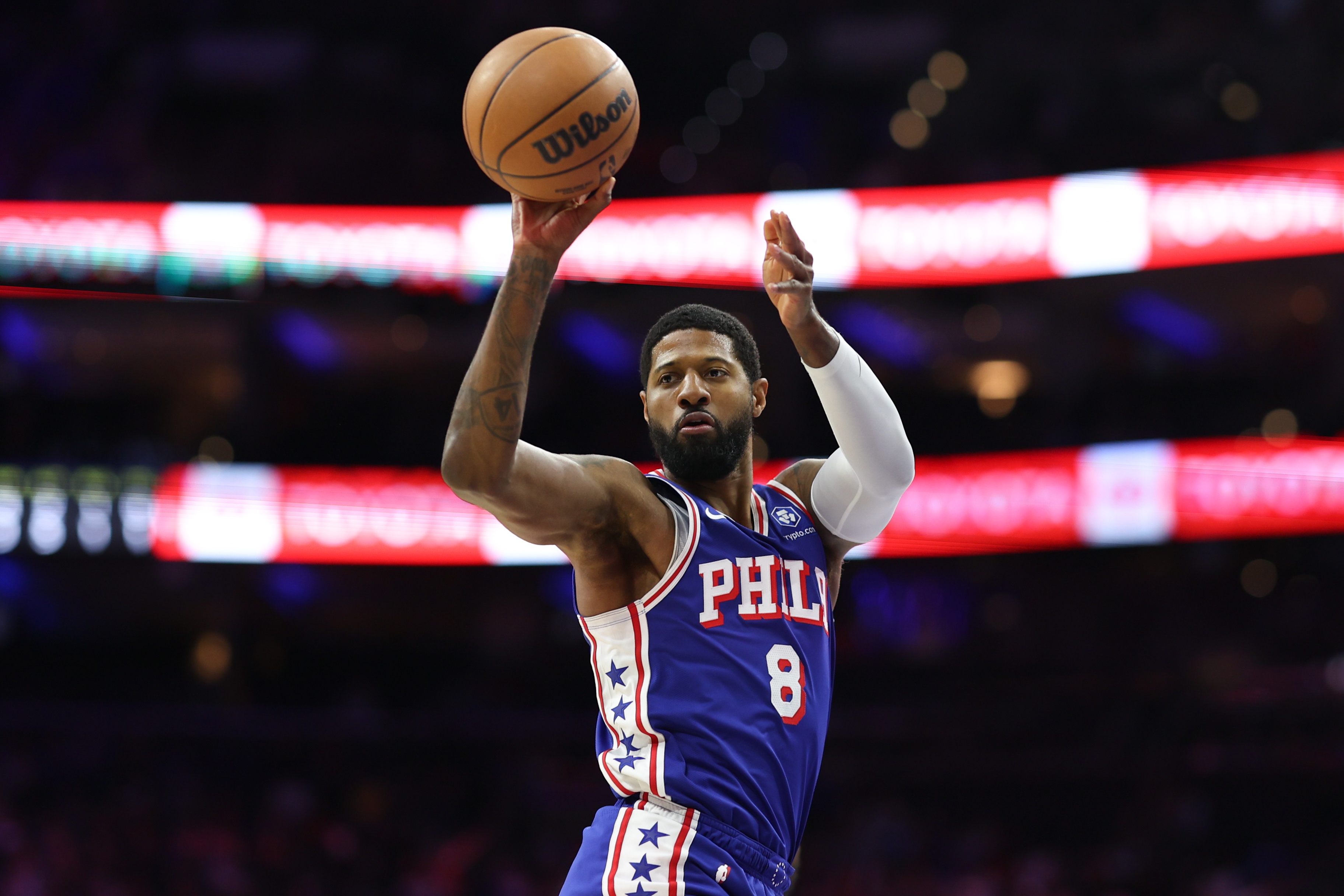 华体会官方网站入口-远远不够！保罗·乔治14中7得到17分4板4助1断 三分4中2