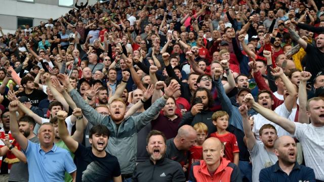 华体会app官方网站-王勤伯：英国足球100%开放球迷进场 中超能借鉴吗？